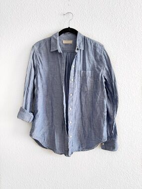 Everlane Cotton denim Blue Button Up Dress shirt Career Preppy Size 4